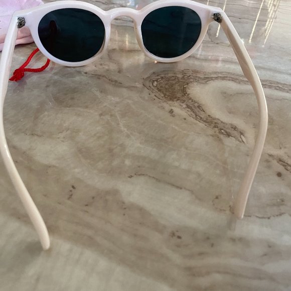 Cabo Round Sunglasses - Picture 6 of 7